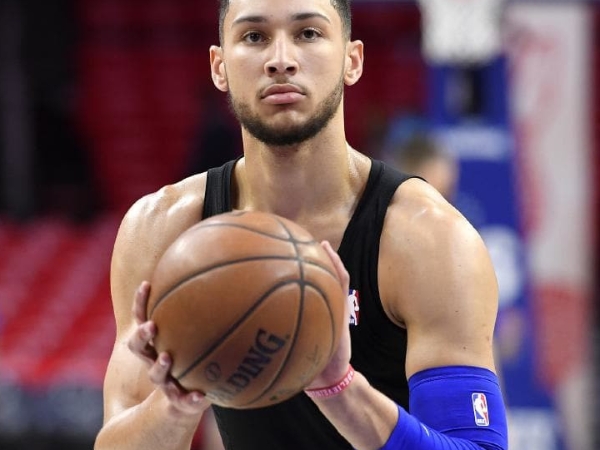「超級新人」Ben Simmons 本季各項數據下跌、跳投命中率超慘　網：難道真是因為卡戴珊魔咒？