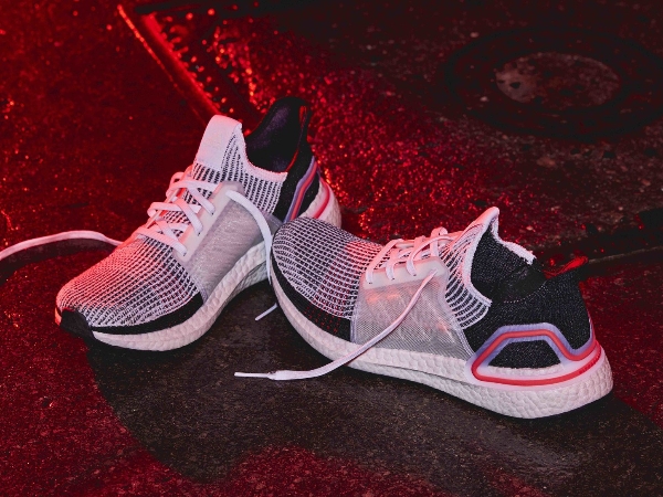 adidas全新UltraBOOST 19解構經典、推進未來 12月15日adidas官網獨家販售　再掀跑鞋革命