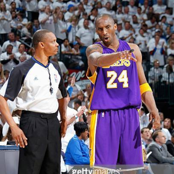 該不該罰我說的算！NBA 名將爆 Kobe 曾為站上罰球大吼裁判：「我整場根本沒想過要傳球」