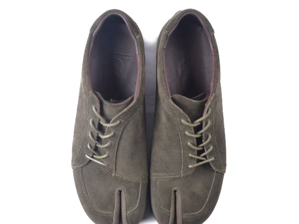 美式傳統與東方文化融合 LESS X oqLiq - TABI Sneakers 足袋球鞋