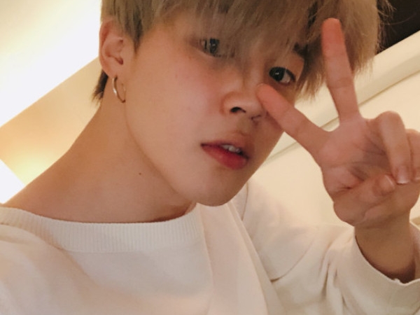 BTS 防彈少年團 Jimin 居然跟 BLACKPINK Jennie 撞衫，網友幽默表示：這案情不單純