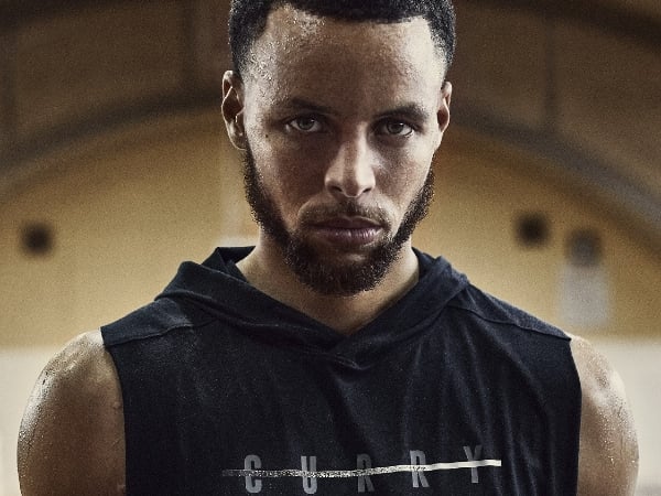 【鞋餓份子】Stephen Curry 歷代戰靴顏值之最！搭載全腳掌 Hovr 緩鎮中底 的 UA Curry 6 「Fox Theater 」開箱