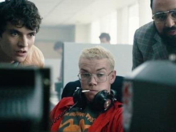 Netflix 燒腦神劇黑鏡第五季《潘達斯奈基》正式預告釋出！網友：爆米花已先準備好了⋯⋯