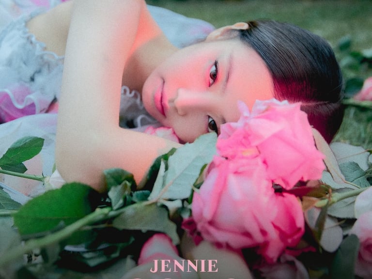 真的認愛了！KAI 被爆熱戀 Jennie 「連續抓包兩次親密約會」2019 元旦情侶就是他們！
