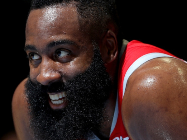 完全擋不住!「大鬍子」Harden 再現 MVP 風範 連續 10 場得 30 分以上打破眾多 NBA 紀錄!