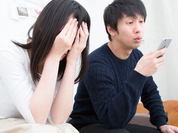 來比慘！日本推特掀起「2018年度渣男行為」熱門話題　「第一次過夜就在床上說要分手」...