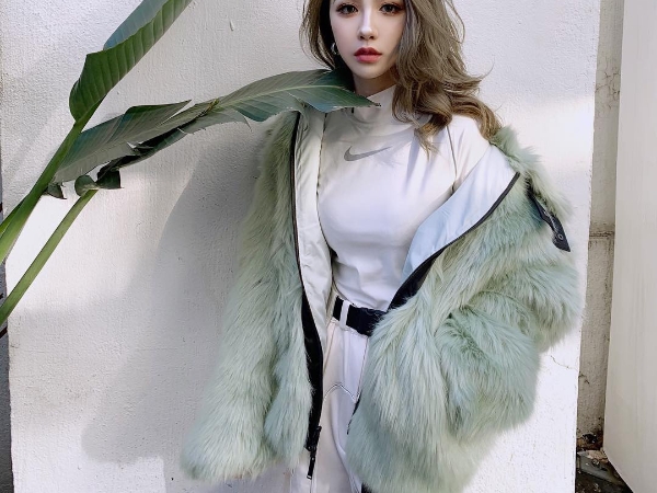 隱藏在 IG 裡的「潮版昆凌」不只是資深潮流玩家，也是一位美妝部落客！