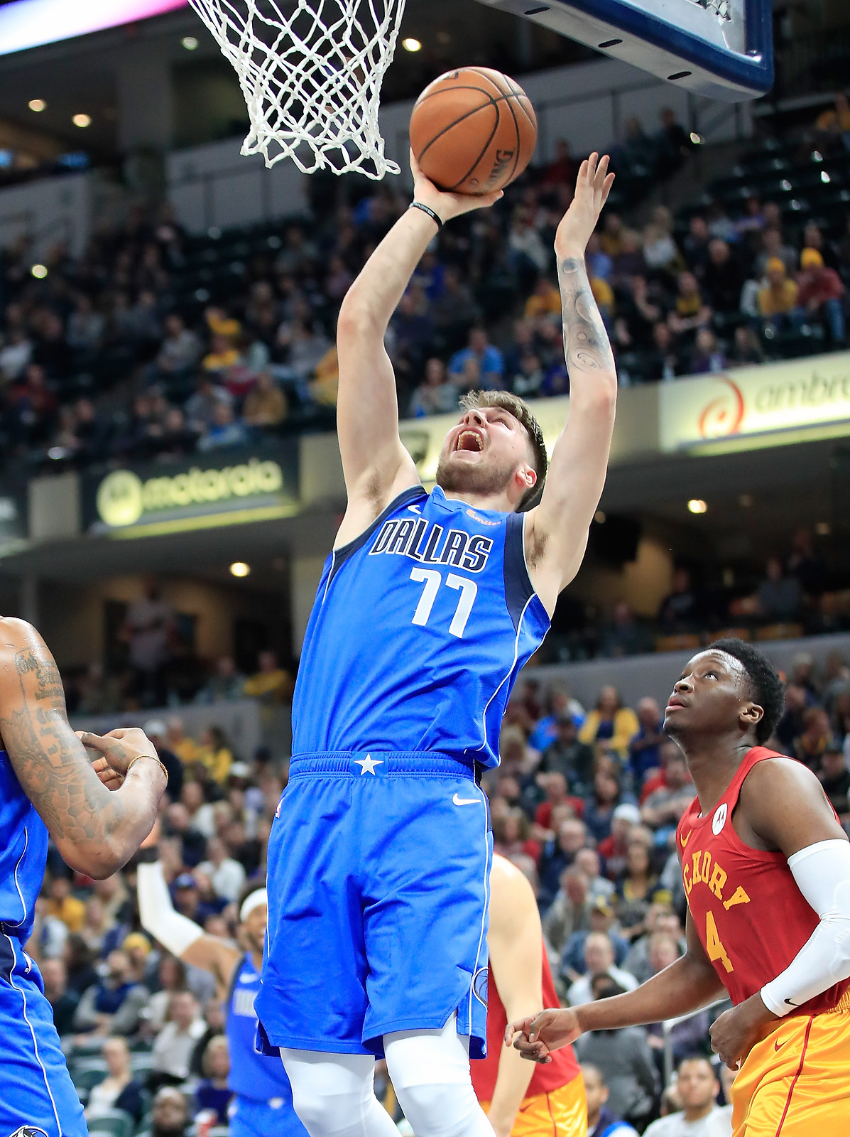 不敢置信！Luka Doncic 生涯首度被驅逐出場　賽後受訪表示「自己只是想要踢足球而已」