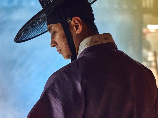 韓國直擊 / Netflix 最新活屍劇 《李屍朝鮮》 記者會 4 大亮點搶先看！超逼真活屍蛋糕讓人隔著螢幕都腿軟了～