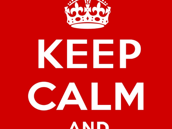 「Keep Calm and Carry on」如何成為全球爆紅經典標語？你不能錯過的英國名句背後來源！