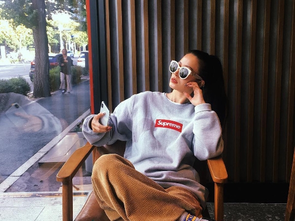 韓國女星皇甫惠貞的私服穿搭 Supreme 不離身，又潮又辣令人不敢相信她已經 40 歲了！