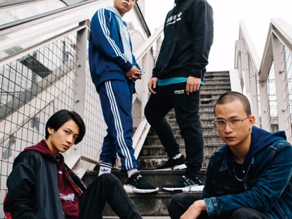 茄子蛋踩 adidas Originals P.O.D 街頭〈浪流連〉，自帶超強氣場的穿搭就是〈日常〉！