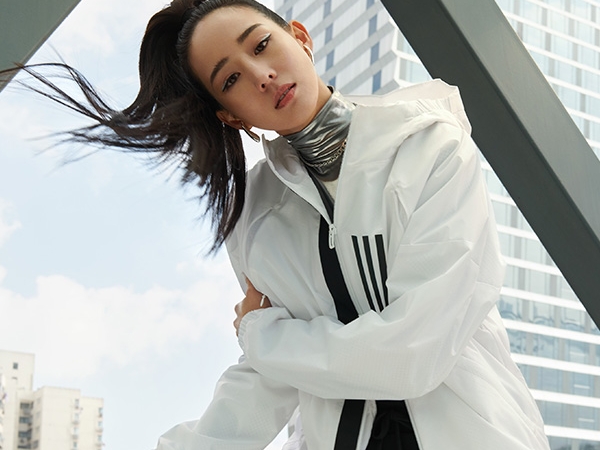 百變潮妞御用款！張鈞甯、陳芳語率先搶穿 adidas 全新 W.N.D. 風衣夾克，再創冬季超好搭實穿單品新經典！