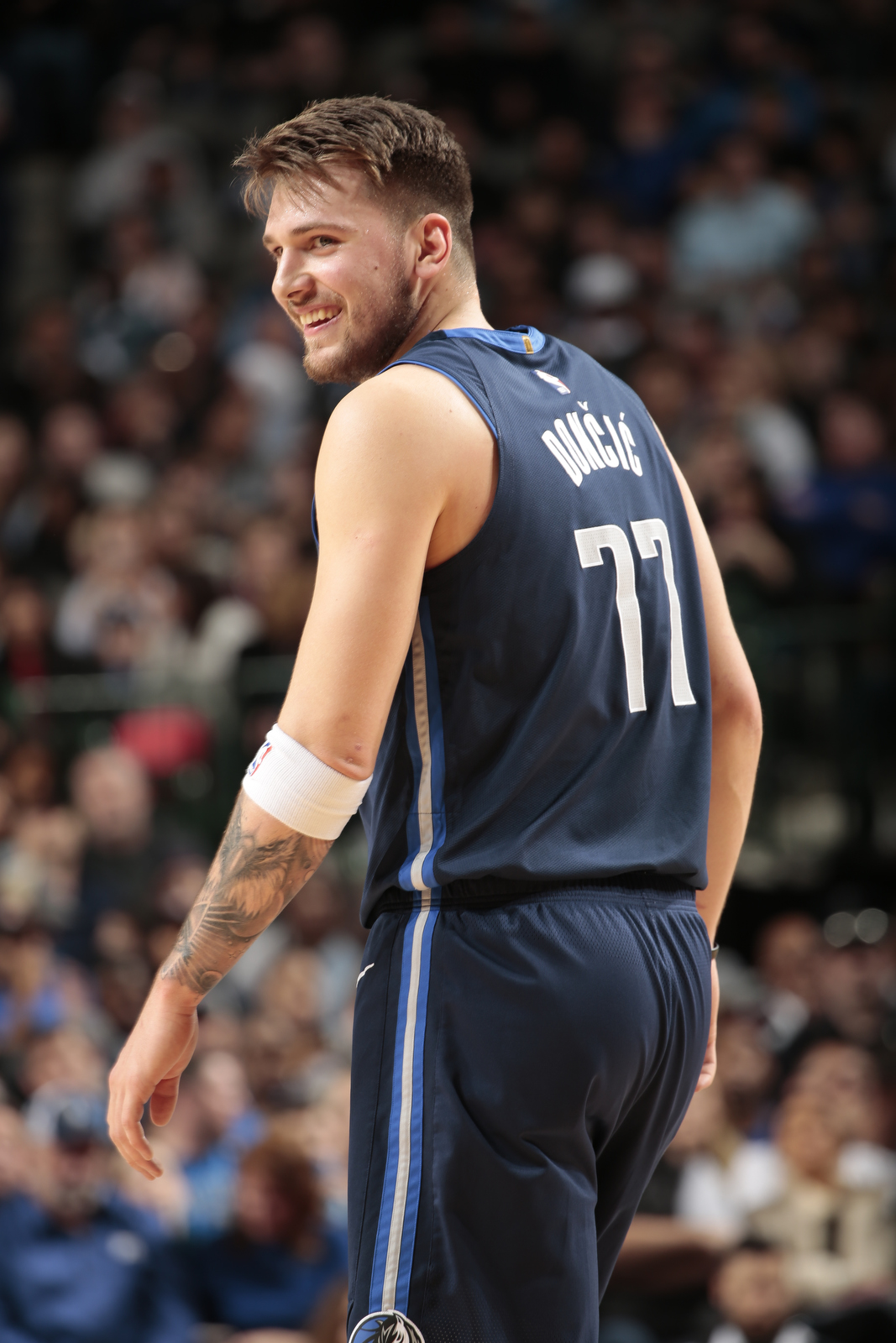 這 19 歲少年真狂！Luka Doncic 35 分大三元 NBA 史上第一年輕　還創下多項罕見紀錄！