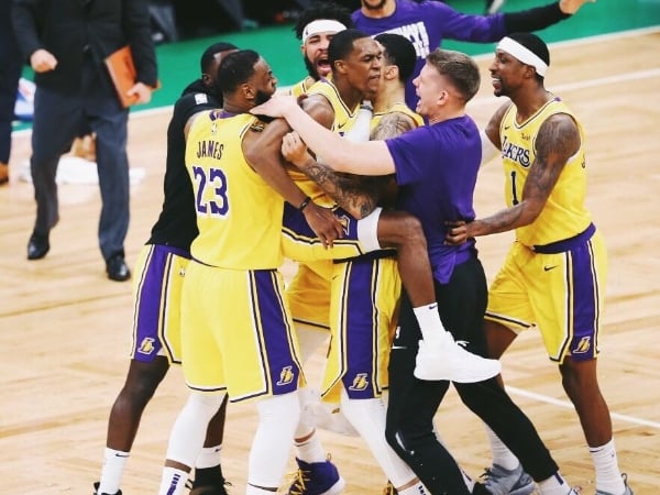 超戲劇性!湖人塞爾提克「世仇對決」 Rajon Rondo 關鍵 0.2 秒絕殺擊潰綠衫軍!