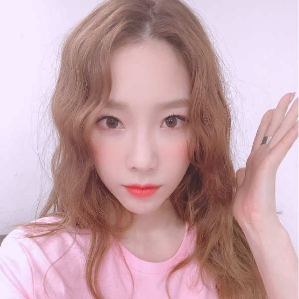 不用捲到手痠！教你快速5分鐘捲好曲髮 最近流行的「羊毛卷」也輕鬆get