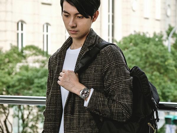絕對百搭！看 3 大男生類型：韓系暖男、都會上班族、運動潮男的必備錶款，內建 spotlight 就靠這一支！