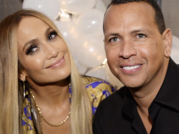 A-Rod、珍妮佛羅培茲甜蜜約會  亮點全在「這台車」上！光輪胎就快比 J.Lo 還要高！