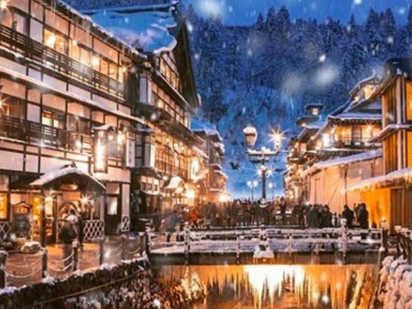 日本唯美雪景！ 此生必去《千與千尋》古老溫泉小鎮場景