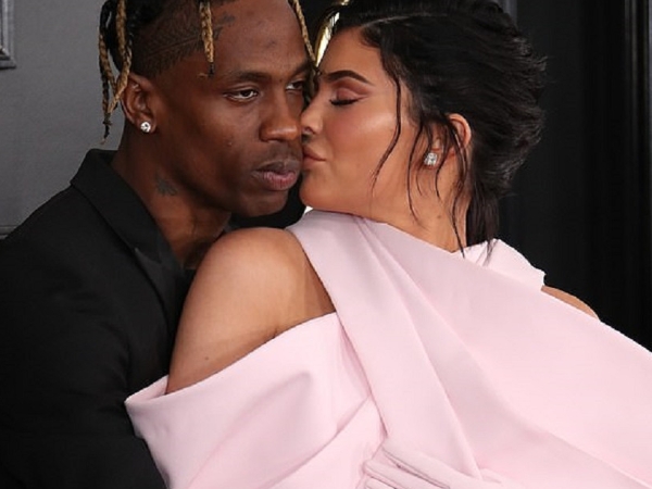 卡戴珊家族面臨兩大醜聞!小妹凱莉珍娜男友 Travis Scott 也被控出軌 豪宅內兩人激烈爭吵!