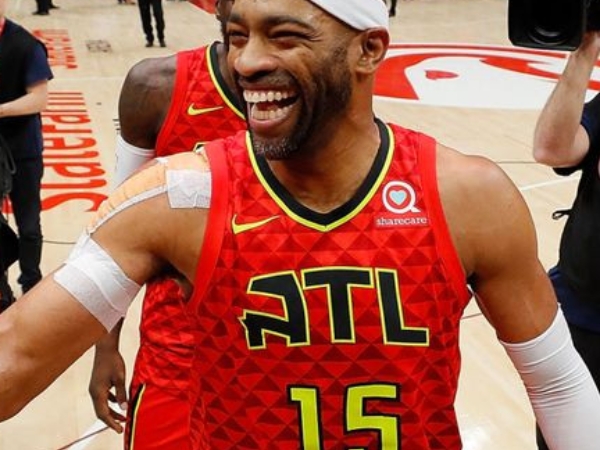 最強「半人半神」!Vince Carter 宣布想再戰一年 成為 NBA 史上第一位打 22 個賽季男人不是夢!