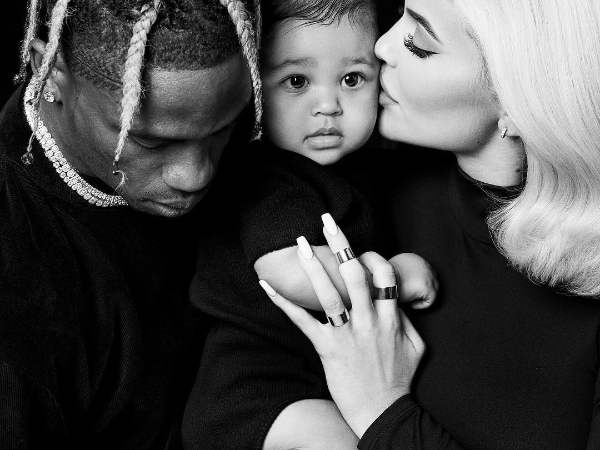 【Ｊ個稀好貨】最狂一歲小孩就是她 ！Kylie Jenner 女兒 Stormi  收到全球僅有一台的藍寶堅尼！