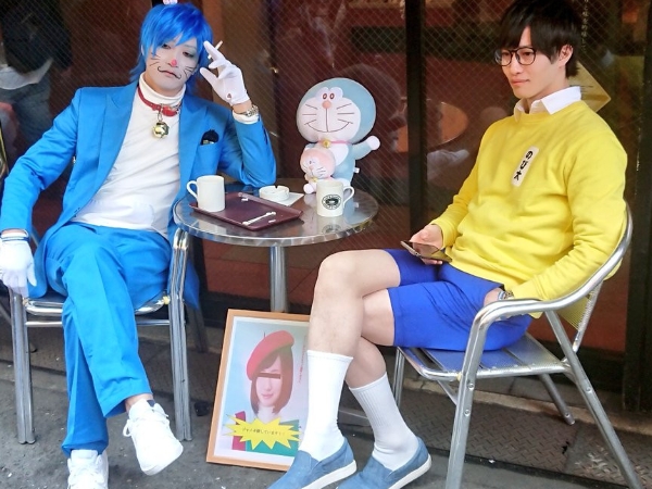 惡搞齊發！大阪年度街頭 Cosplay 盛典　帥哥版「哆啦 A 夢和大雄」引起迷妹驚喜狂拍！