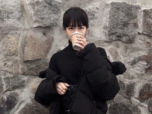 「黑色控」一定立馬淪陷的 IG 帳號!你敢想像日本女生 KURUMI 一整年都穿著黑色單品嗎?