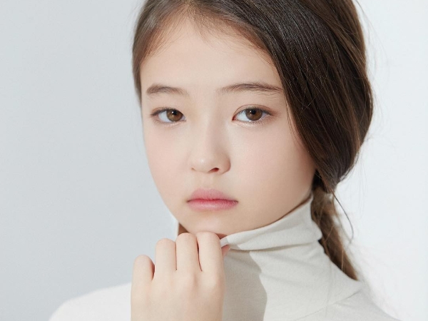 這 4 位平均年紀 10 歲的高顏值混血童模 IG 狂吸數十萬粉！甚至還有藍勾勾認證！