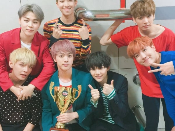 BTS 樂勝《一個巨星的誕生》!2018 全球專輯銷量榜 《大娛樂家》原聲帶超狂奪冠!