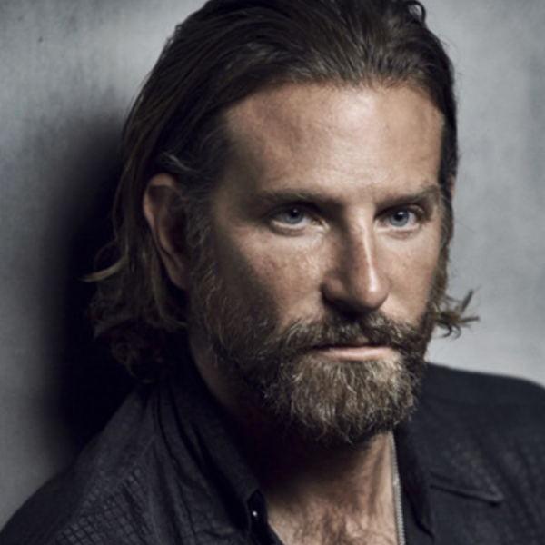 戲如人生！布萊德利庫柏私下也超愛重機　多張騎車照帥度不輸《一個巨星的誕生》「傑克」！