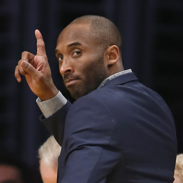 老大開示！湖人拿全部未來換 Anthony Davis　前輩 Kobe 竟雙手贊同：「絕對要這麼做！」