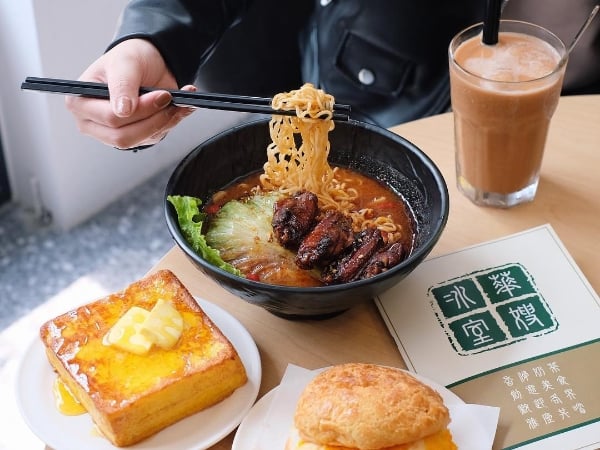 余文樂愛店「華嫂冰室」在台北開張啦！竟然還有「台灣限定菜色」？本篇告訴你怎麼點才懂吃！
