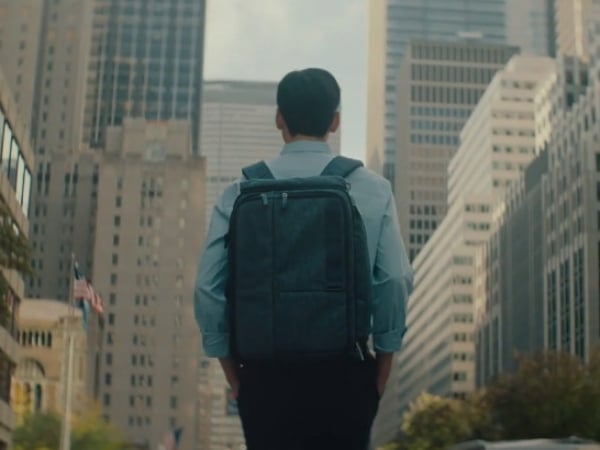 職場冒險有它給你靠 !「實用X百搭」讓你背上肩魅力激增的包款挑選指南