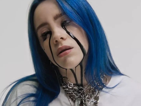 大家都愛她的「怪」！Billie Eilish 歐美紅到亞洲　網友看 MV 驚：嘴巴吐蜘蛛那幕也太噁心？