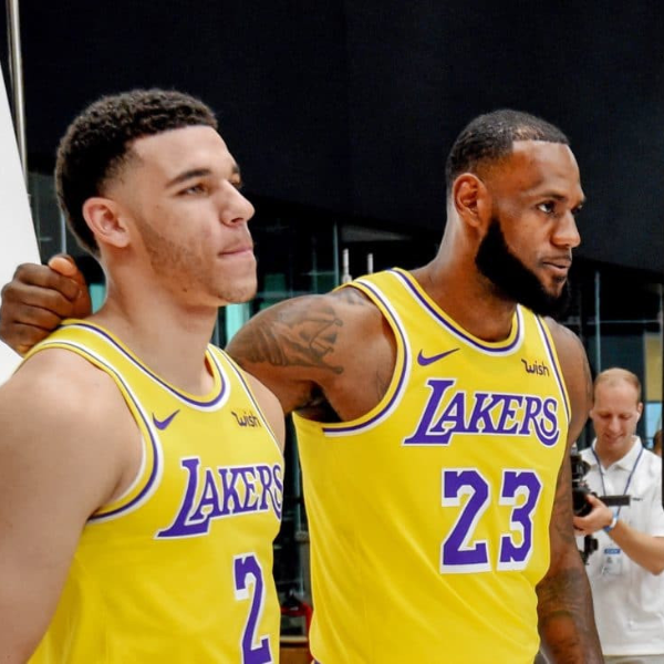 球哥將脫離家族品牌 BBB ？！Lonzo Ball 曖昧貼文引起跳槽傳聞　詹皇：「非常歡迎來 NIKE！」