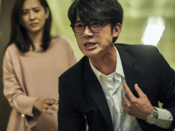 《我們與惡的距離》「槍響心碎」!心力交瘁的吳慷仁為「人權、家庭」借酒飆戲 逼哭百萬觀眾~