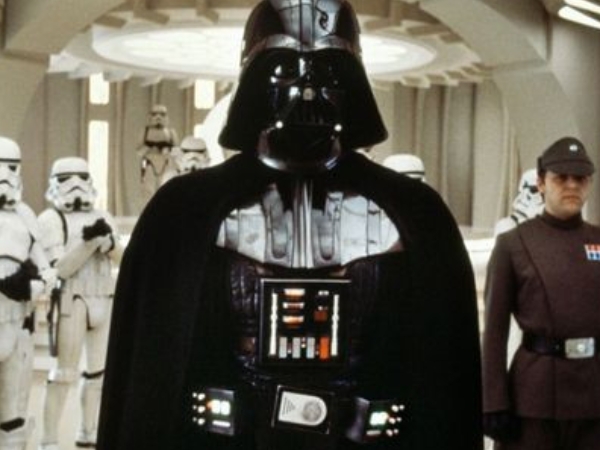 星戰迷必收！樂高推出「STAR WARS 聯名 20 周年限量盒組」　神還原電影超經典場景！