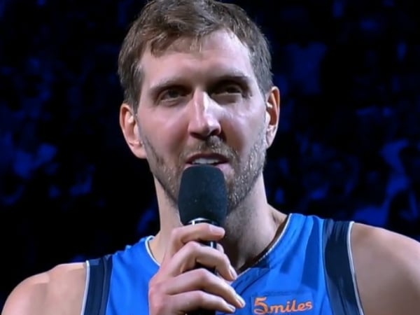 「達拉斯傳奇」下台一鞠躬！Dirk Nowitzki 生涯最終戰狂轟 30 分　賽後宣布退役逼哭全場球迷！