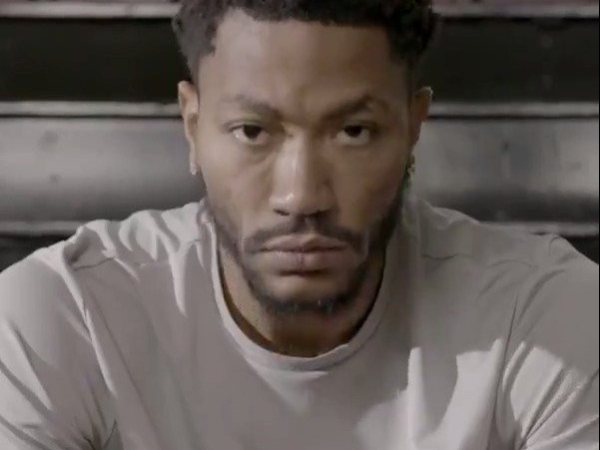 直接崩潰大哭！「飆風玫瑰」Derrick Rose 當年得知被公牛賣到尼克的真實反應畫面曝光！