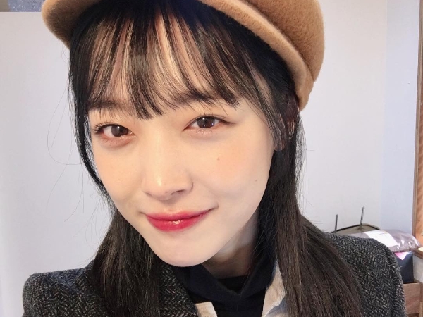 穿不穿內衣一點也不重要～反倒是雪莉「天生磨皮肌」到底是如何辦到的？