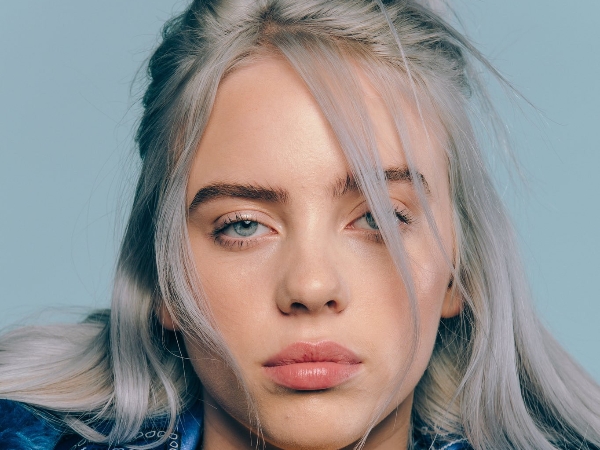 秒變迷妹！怪怪美少女 Billie Eilish 首度見到偶像小賈斯汀　迷戀 5 年終於追星成功！