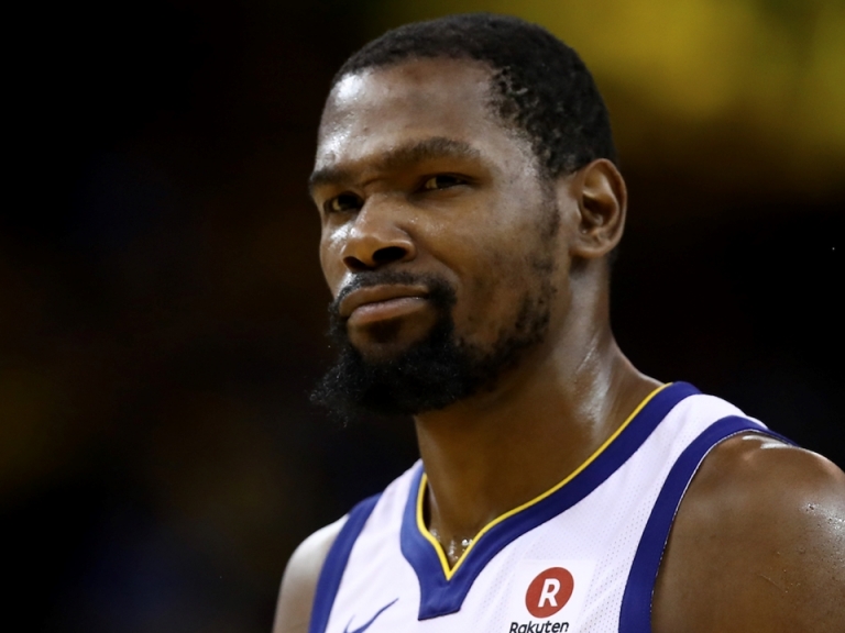 死神回歸!Kevin Durant 狂轟 38 分擊退快艇 直言瘋狗貝防守對他沒用:「這是 KD 你知道的!」
