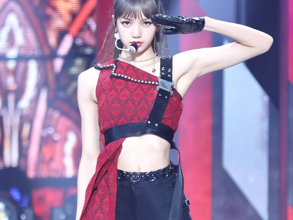 BLACKPINK Lisa 熱舞片段網路爆紅！一天內超過 3 萬推特網友瘋狂轉發