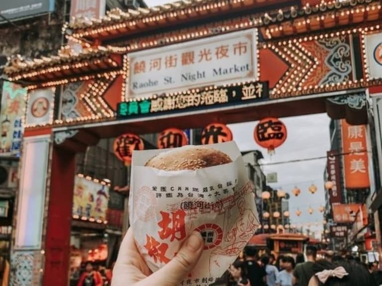 2026 台北 10 大夜市必去總整理！美食、交通一次看⋯加碼停車地點讓你逛好逛滿！