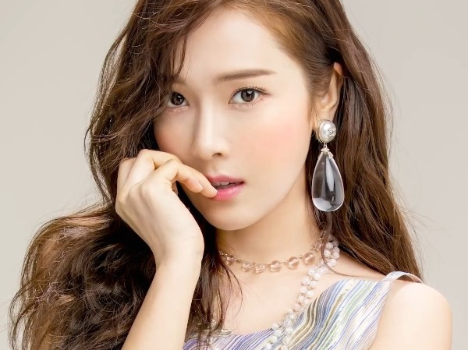 韓國練習生 10 大辛酸事：要求整形、斷腿骨增高⋯背後潛規則大公開！