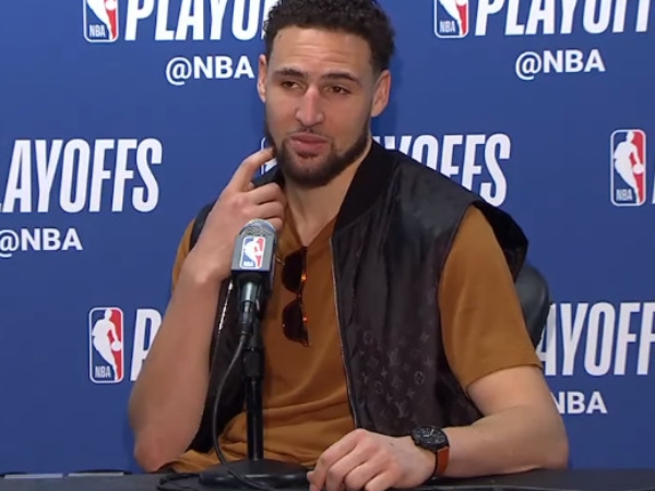 大師兄回來了！Klay Thompson 外線 9 投 6 中狂轟 32 分擊退快艇：「因為我昨天有跳入大海中修行！」