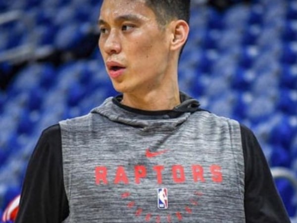 被邊緣化？林書豪 4 場季後賽幾乎都完全消失　今日出賽 3 分鐘得分掛蛋還發生 3 次失誤！