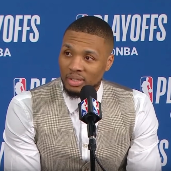 不以為然！PG 談超大號三分球絕殺是「很爛的出手」　Lillard 只用一個字回嗆引發上萬網友轉發！