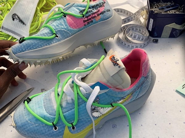 Virgil Abloh IG 率先曝光疑似 Nike x Off-White 最新聯乘鞋款 網民:跟登山鞋有什麼分別?